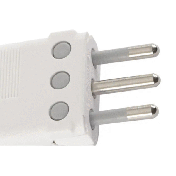 Enchufe Macho Volante 2P+T 10A 250V - Imagen 2